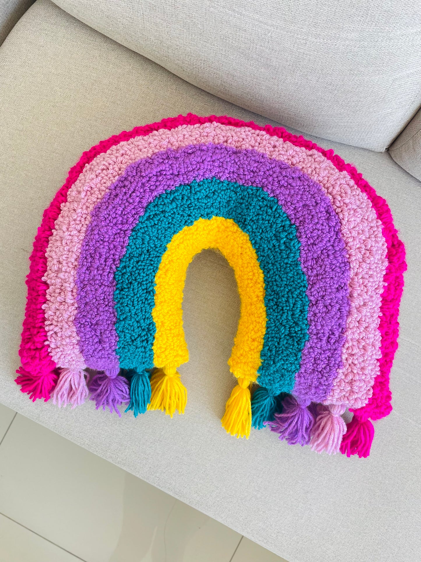 Cojin Forma Arcoiris