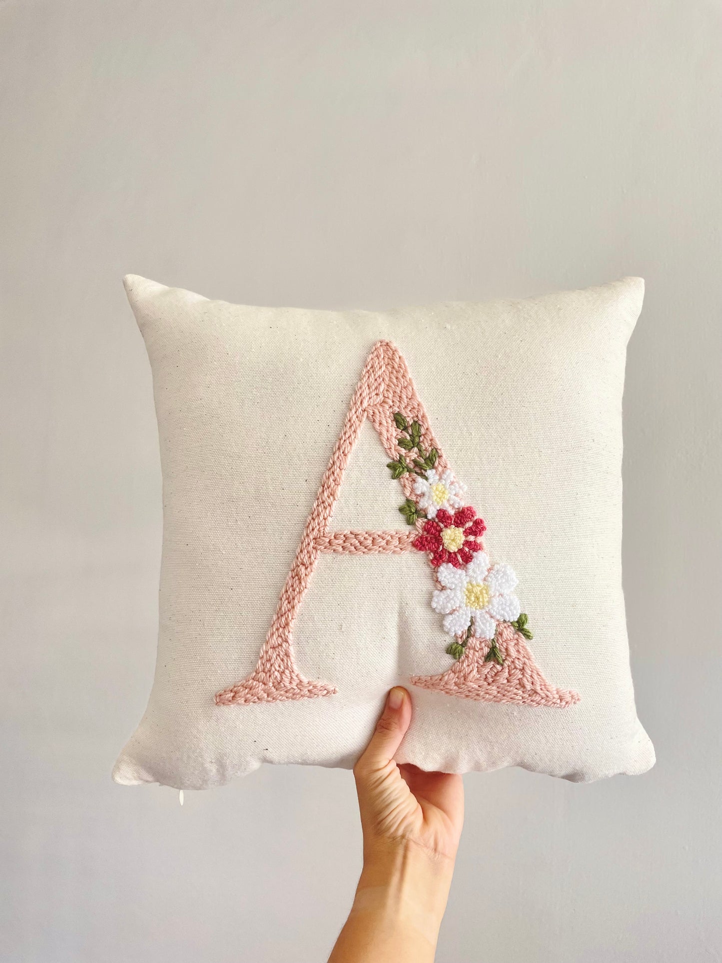Cojin Letra Floral