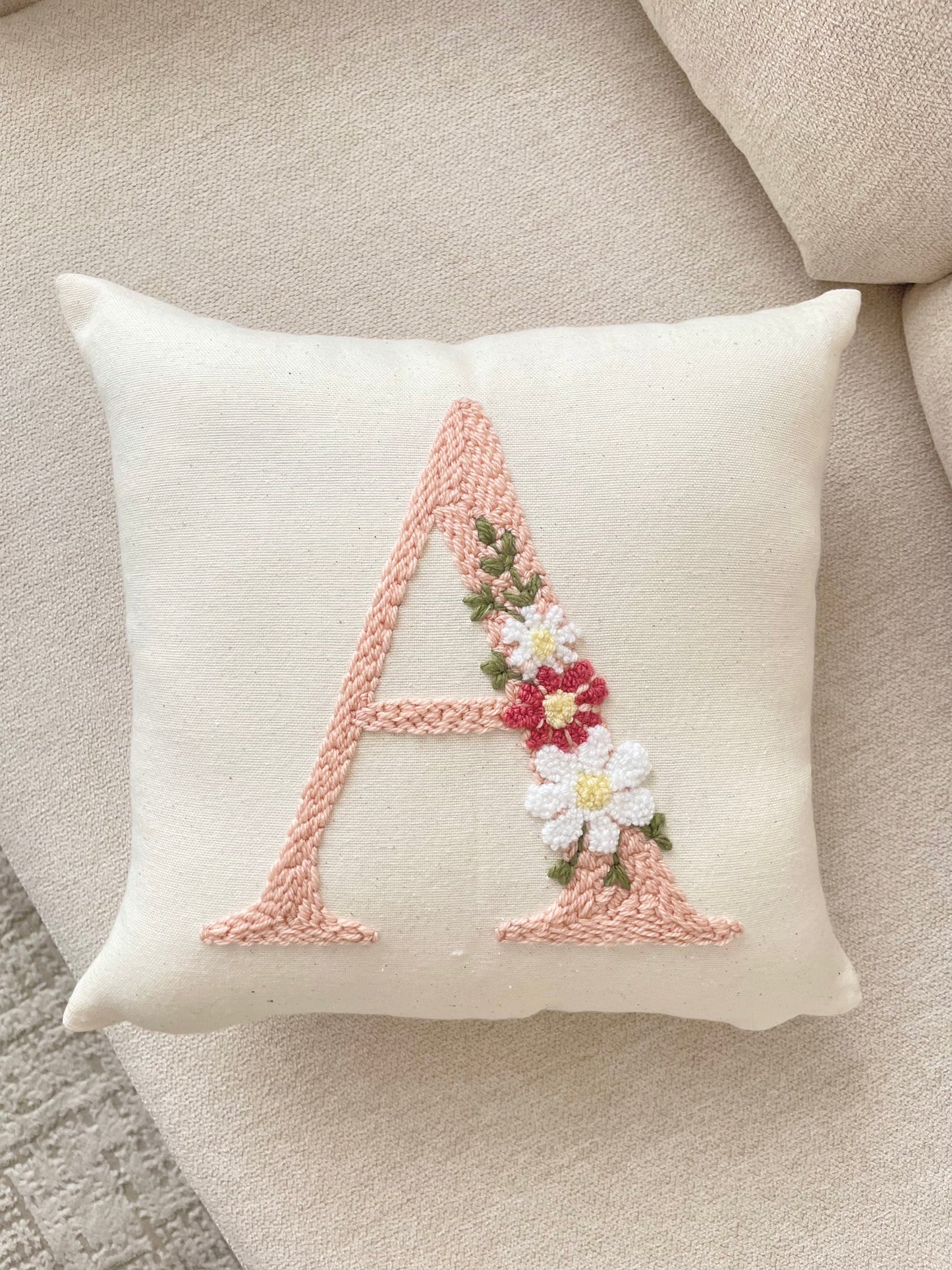 Cojin Letra Floral
