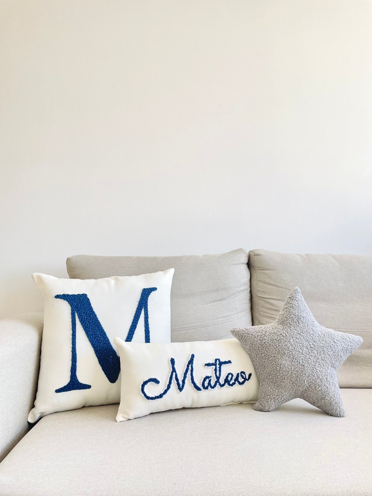 Set Clásico con Forma (Cojín letra XL + Cunita + Cojín Forma)