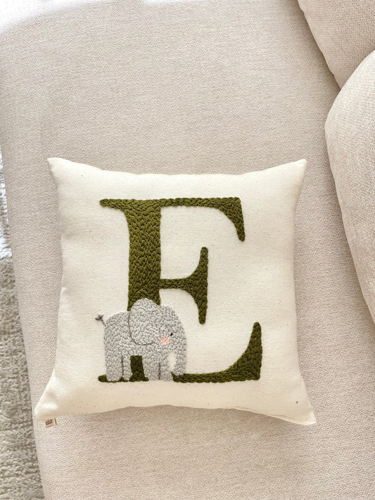 Cojin Letra Elefante