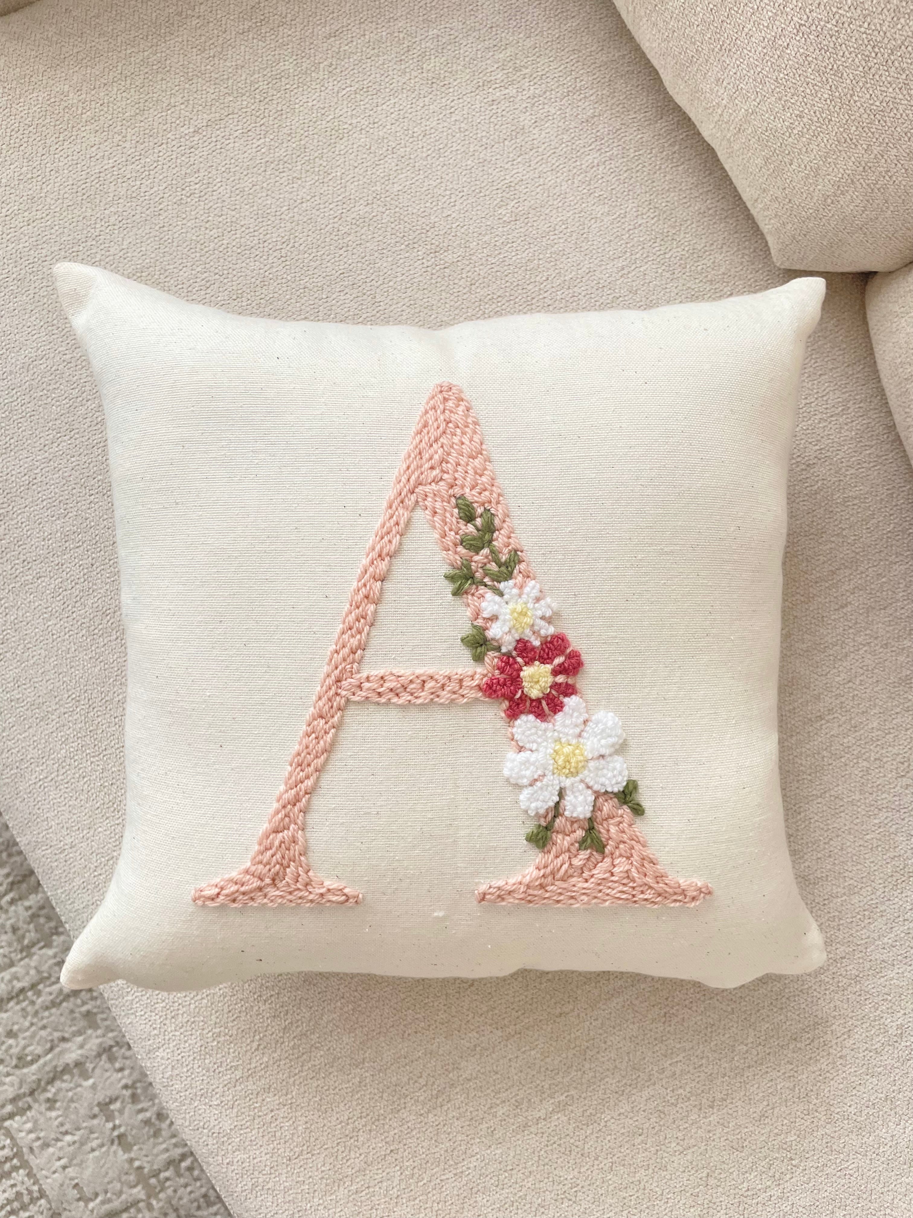 Cojin Letra Floral